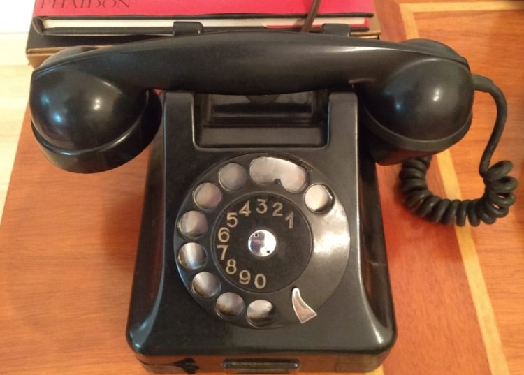 Sobre água privada e&nbsp;telefones