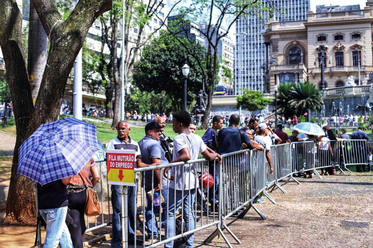 Geração de empregos é prioridade na reconstrução do&nbsp;país