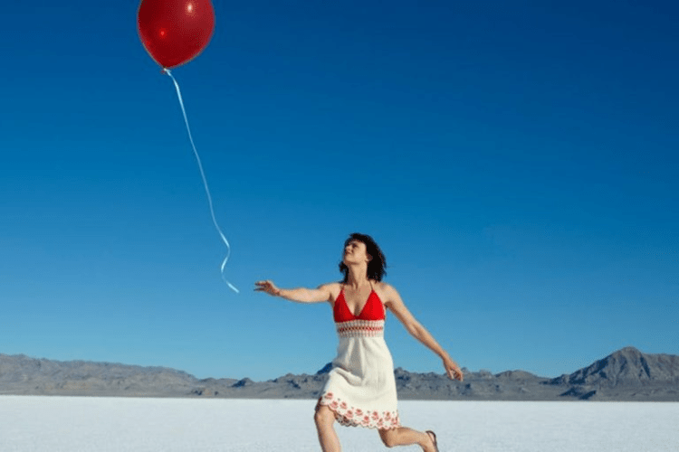 Devemos perseguir a felicidade? Psicólogo explica por que&nbsp;não