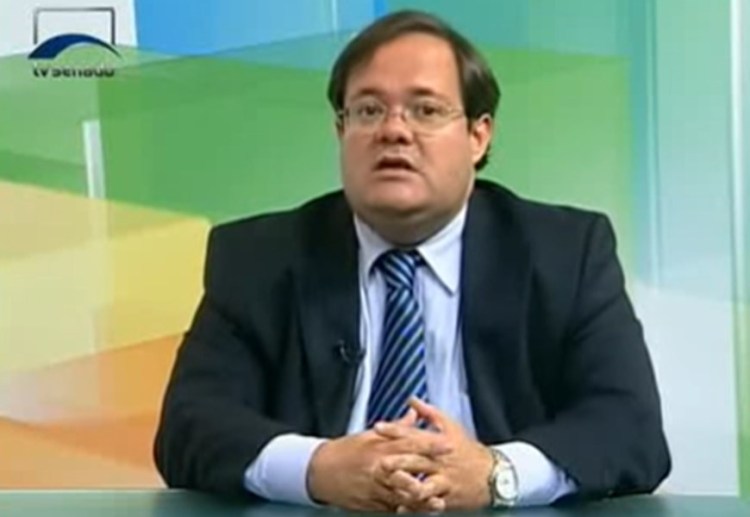 É um erro dar aumento real ao salário&nbsp;mínimo?