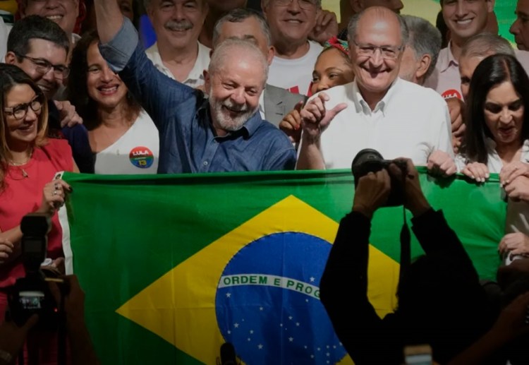 Sete compromissos de Lula com o&nbsp;Brasil