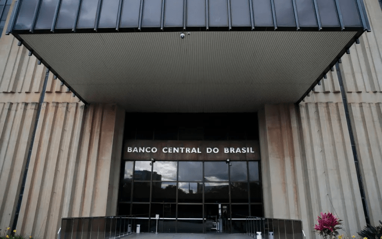 Manchetes do dia –&nbsp;6.2.2023