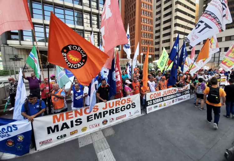 Manchetes do dia –&nbsp;22.3.2023