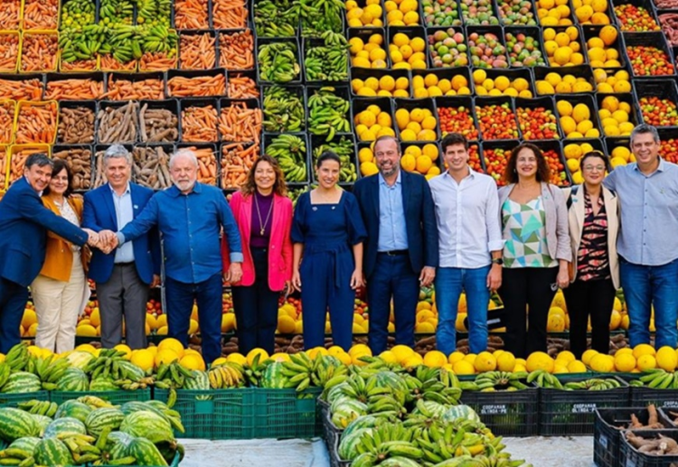 Manchetes do dia –&nbsp;26.3.2023