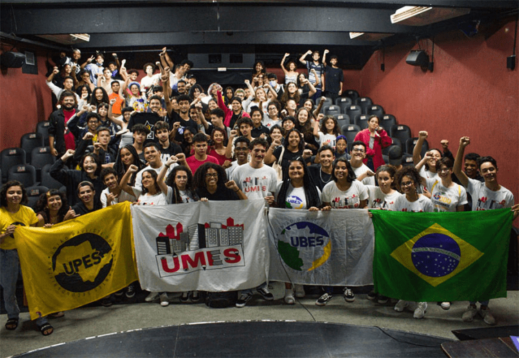 Manchetes do dia –&nbsp;14.3.2023