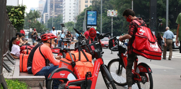 Manchetes do dia –&nbsp;16.4.2023