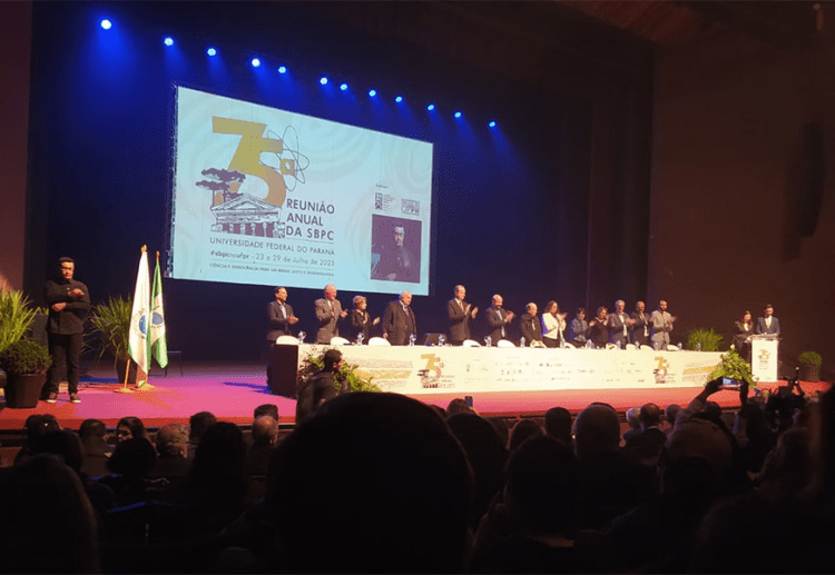 Manchetes do dia –&nbsp;25.7.2023