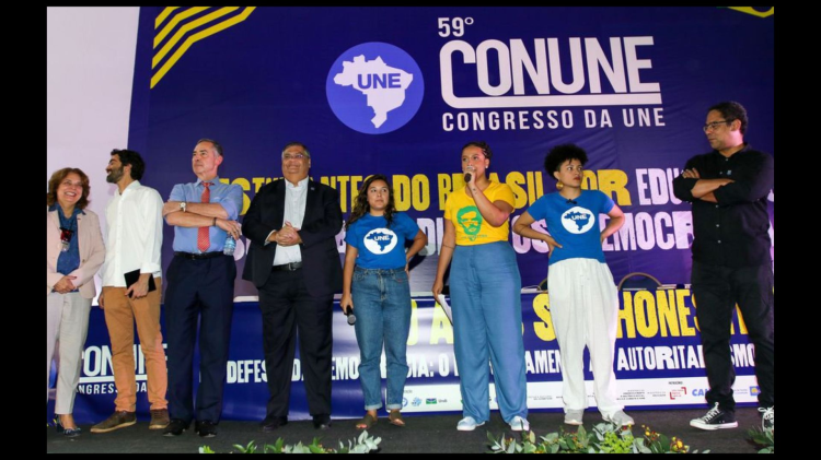 Manchetes do dia –&nbsp;14.7.2023