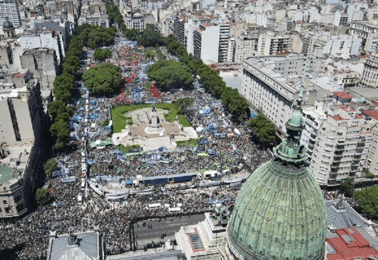 Manchetes do dia –&nbsp;26.1.2024