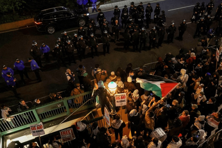 Manchetes do dia –&nbsp;27.4.2024