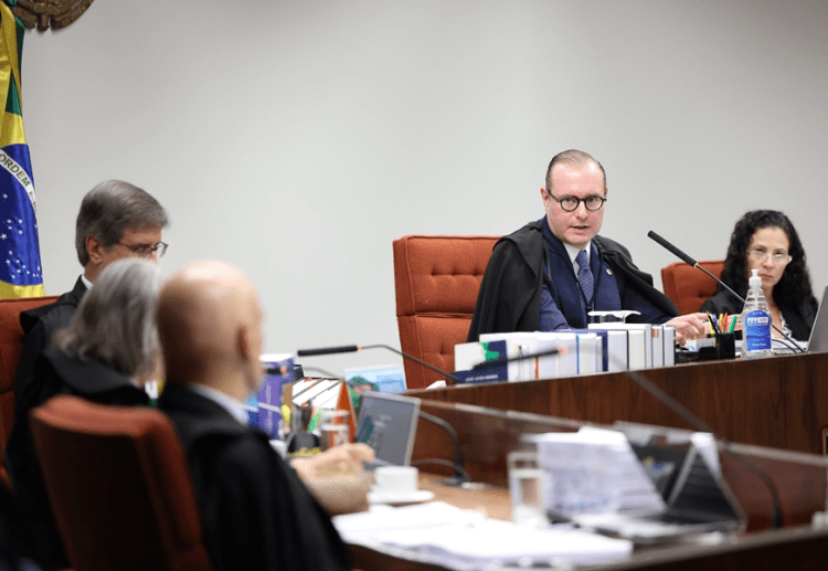 Manchetes do dia –&nbsp;27.3.2025