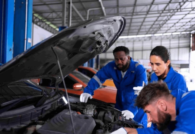 Manchetes do dia –&nbsp;8.5.2025