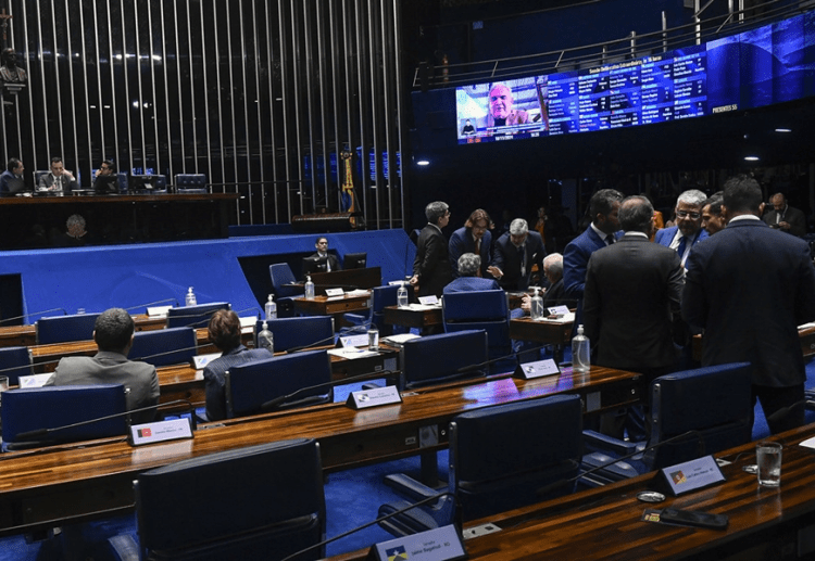 Manchetes do dia –&nbsp;30.6.2025