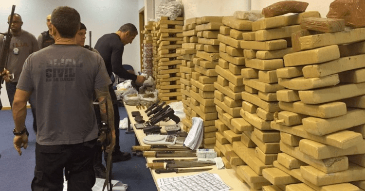 Drogas: tema de saúde pública e não assunto de&nbsp;polícia