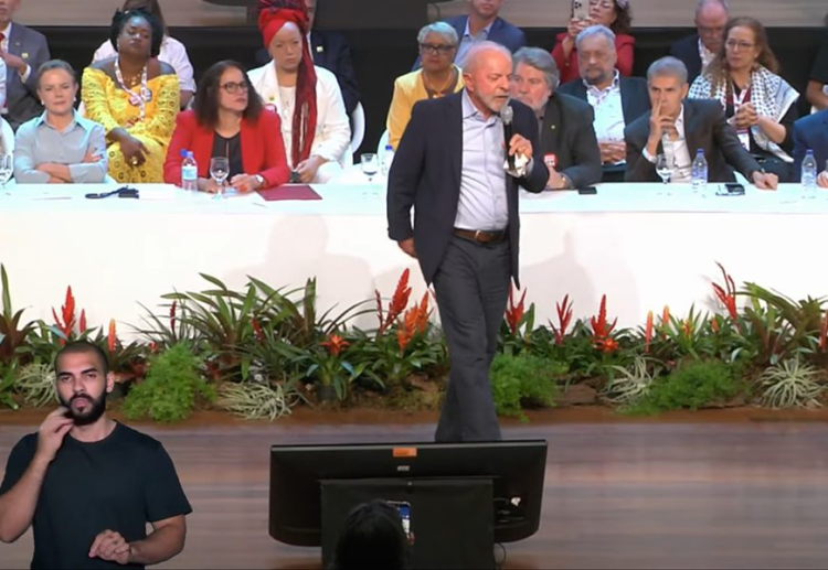 Manchetes do dia –&nbsp;18.10.2025