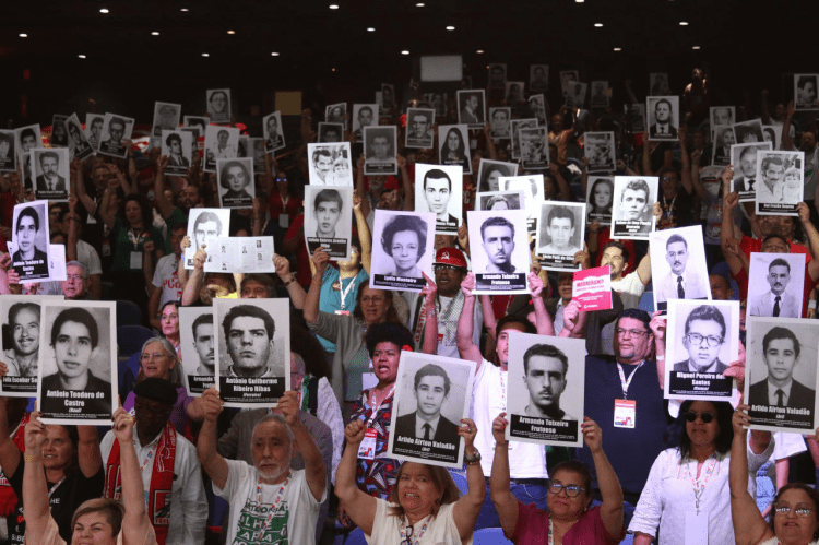 Heróis e mártires de uma longa e árdua&nbsp;jornada