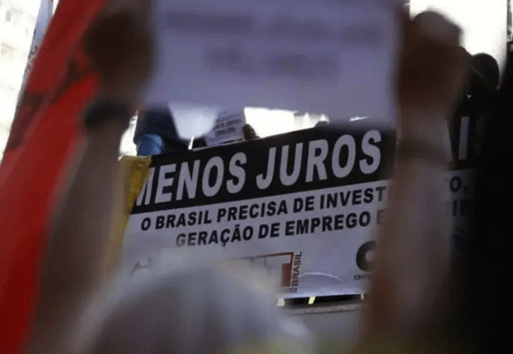 Manchetes do dia –&nbsp;12.3.2026