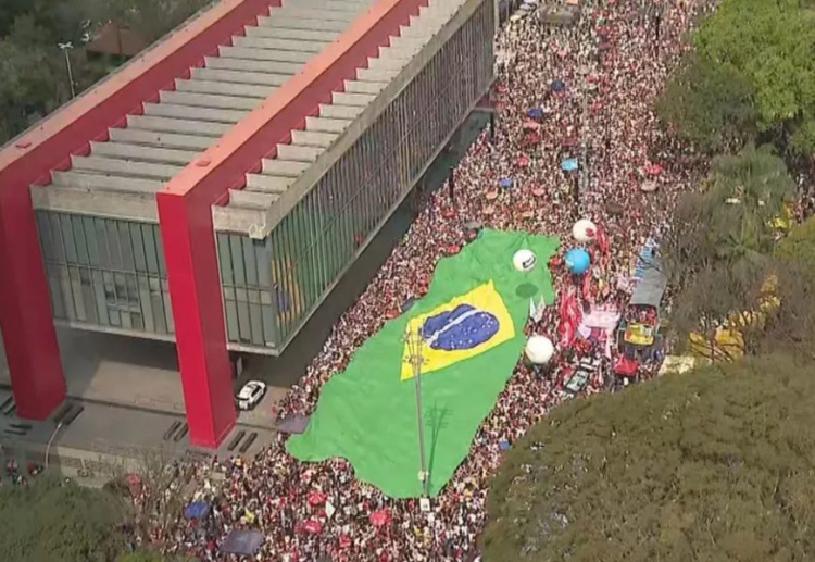 A luta entre o velho e o&nbsp;novo