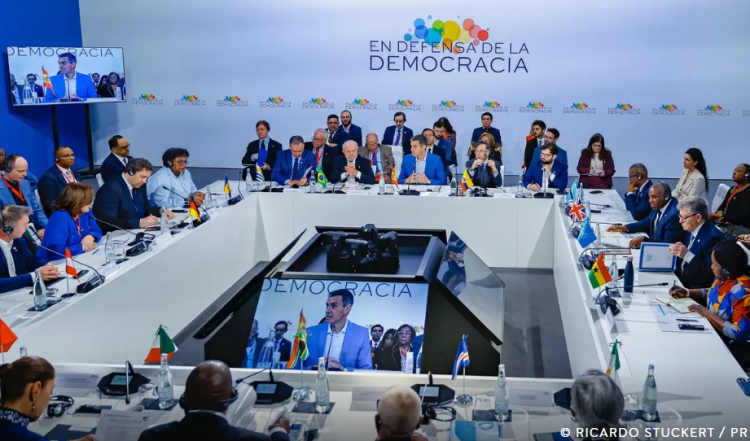 Manchetes do dia –&nbsp;20.4.2026