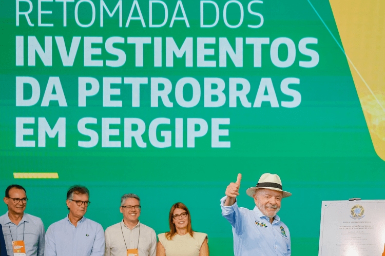 Manchetes do dia –&nbsp;1.6.2026