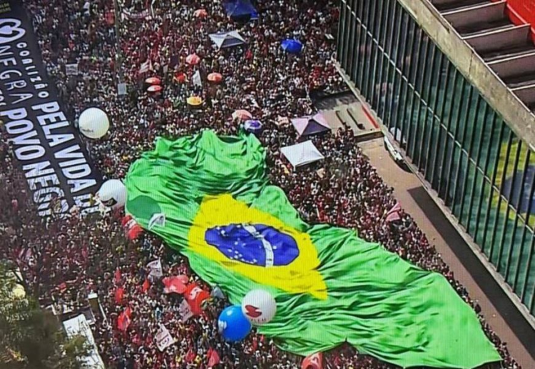 A decadência do imperialismo e o desenvolvimento do&nbsp;Brasil