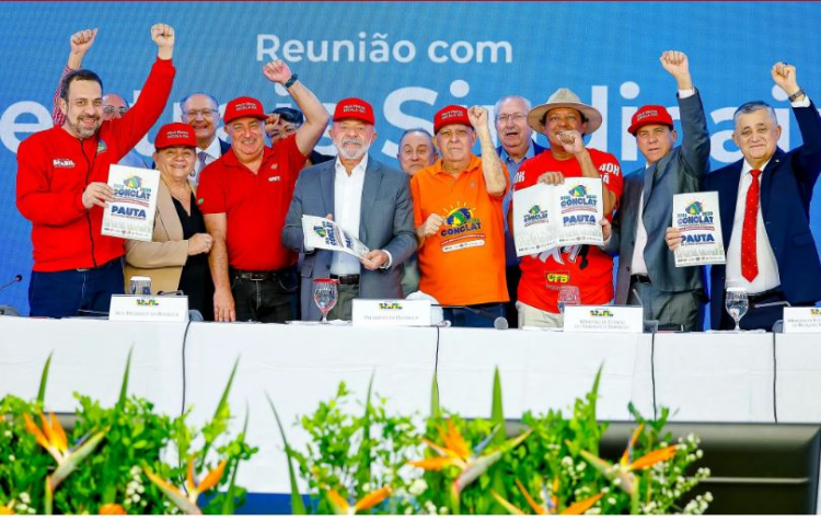 Manchetes do dia –&nbsp;14.8.2026