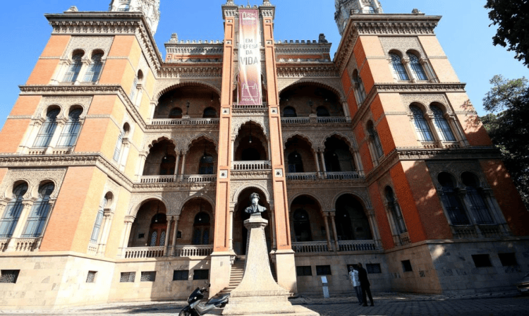 Manchetes do dia –&nbsp;3.9.2026
